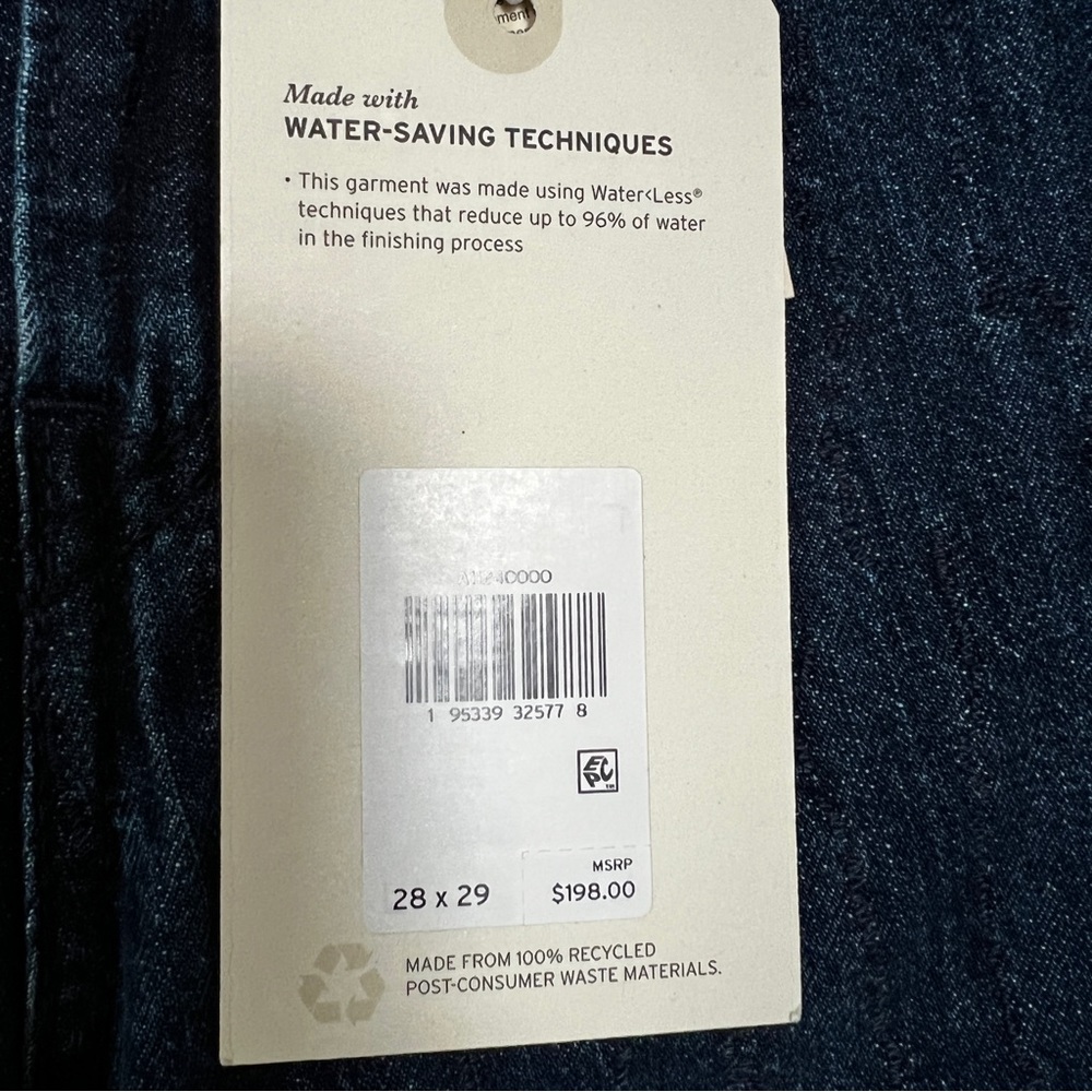 Levi’s 70s Ultra High Rise Slim Straight Leg Jeans Dark Wash Embroidered… - Picture 13 of 13